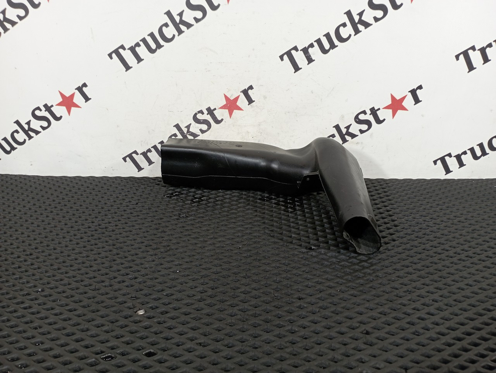 Воздуховод отопителя