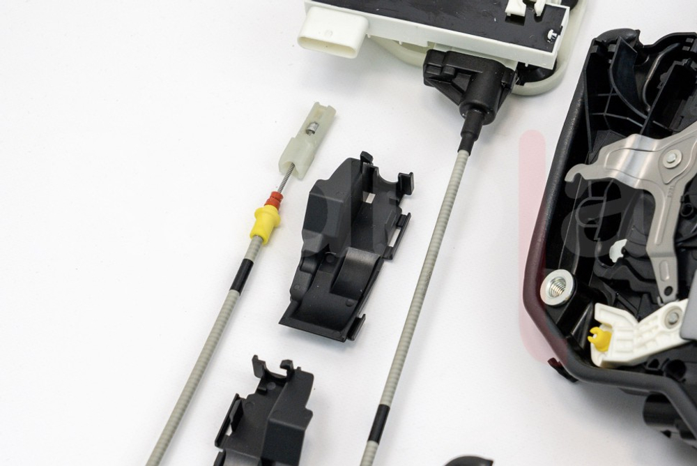 Автоматические доводчики на 4 двери для BMW X7 (G07) 2019-2023 - Radiola RDL-SAA-Z06