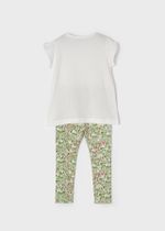 футболка с леггинсами