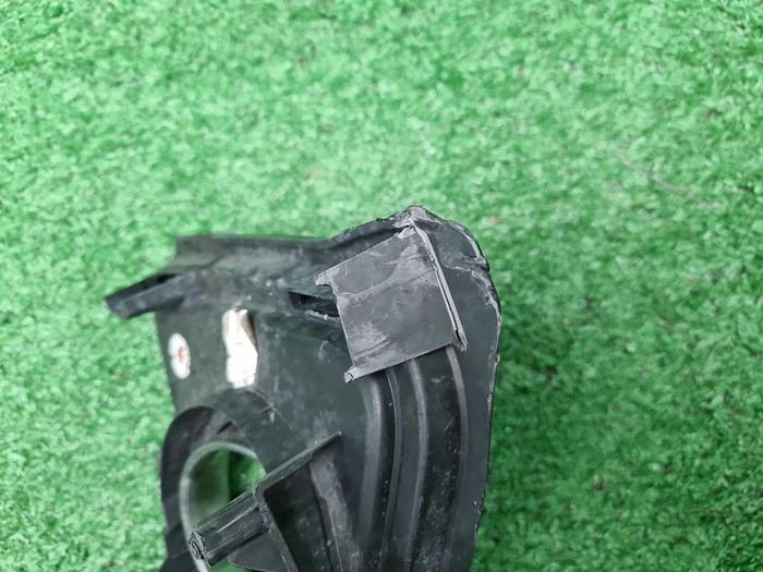 Накладка ПТФ левая Toyota RAV4 4 CA40 (2015-2019)