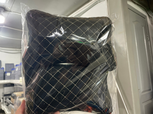 TT - 03 Золото / Подушка автомобильная на Подголовник, косточка, ткань черная, строчка золотая, серия: идеал (2 шт. / комплект)