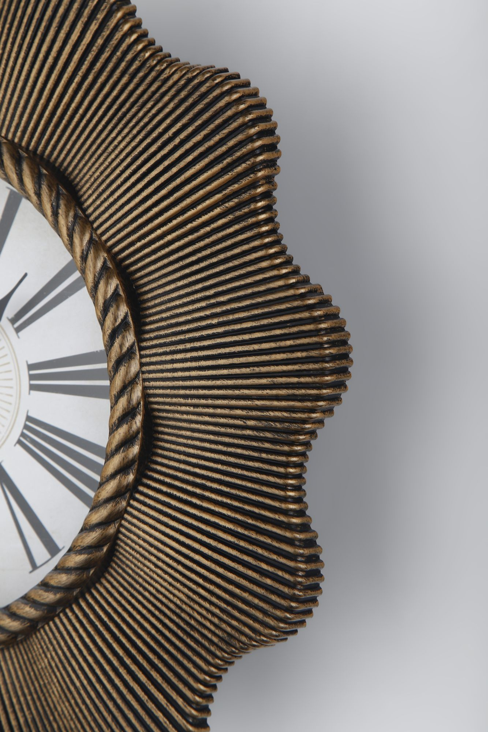 Часы настенные Aviere 27510