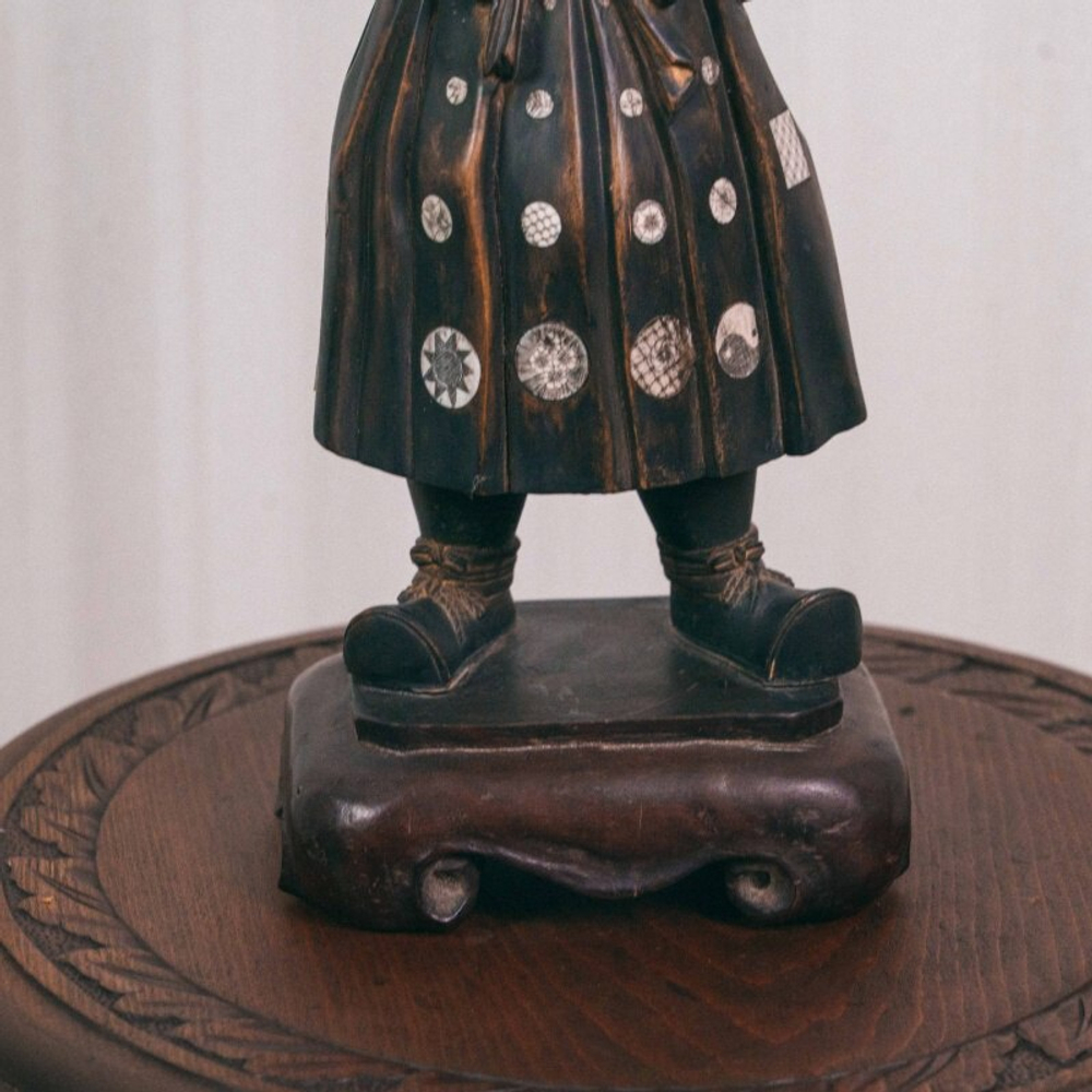 Скульптура "Японский лучник — Юмихики"