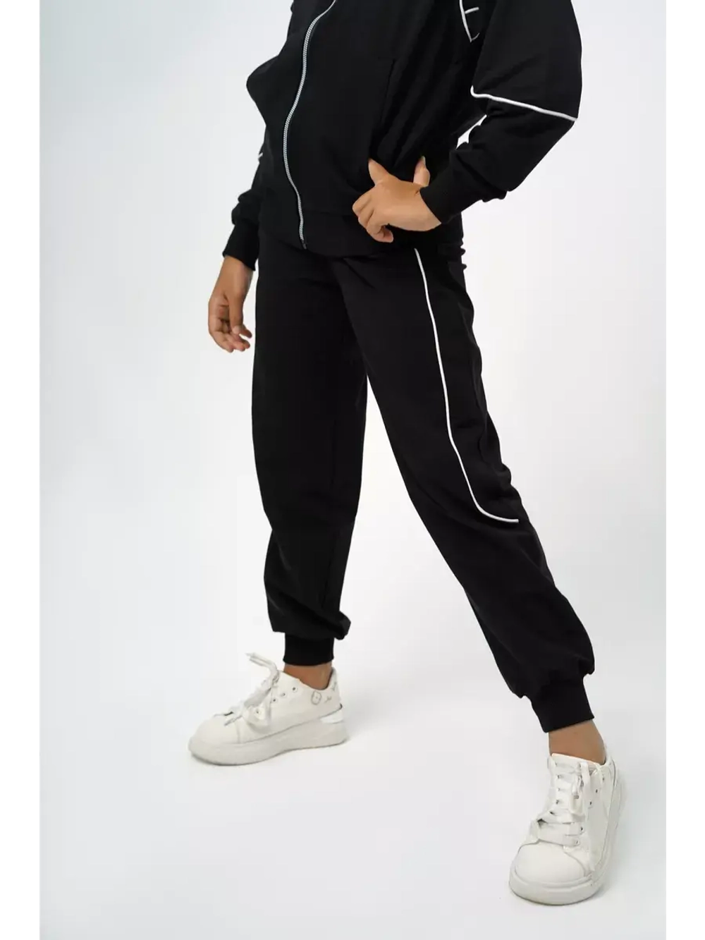 Костюм спортивный для девочки