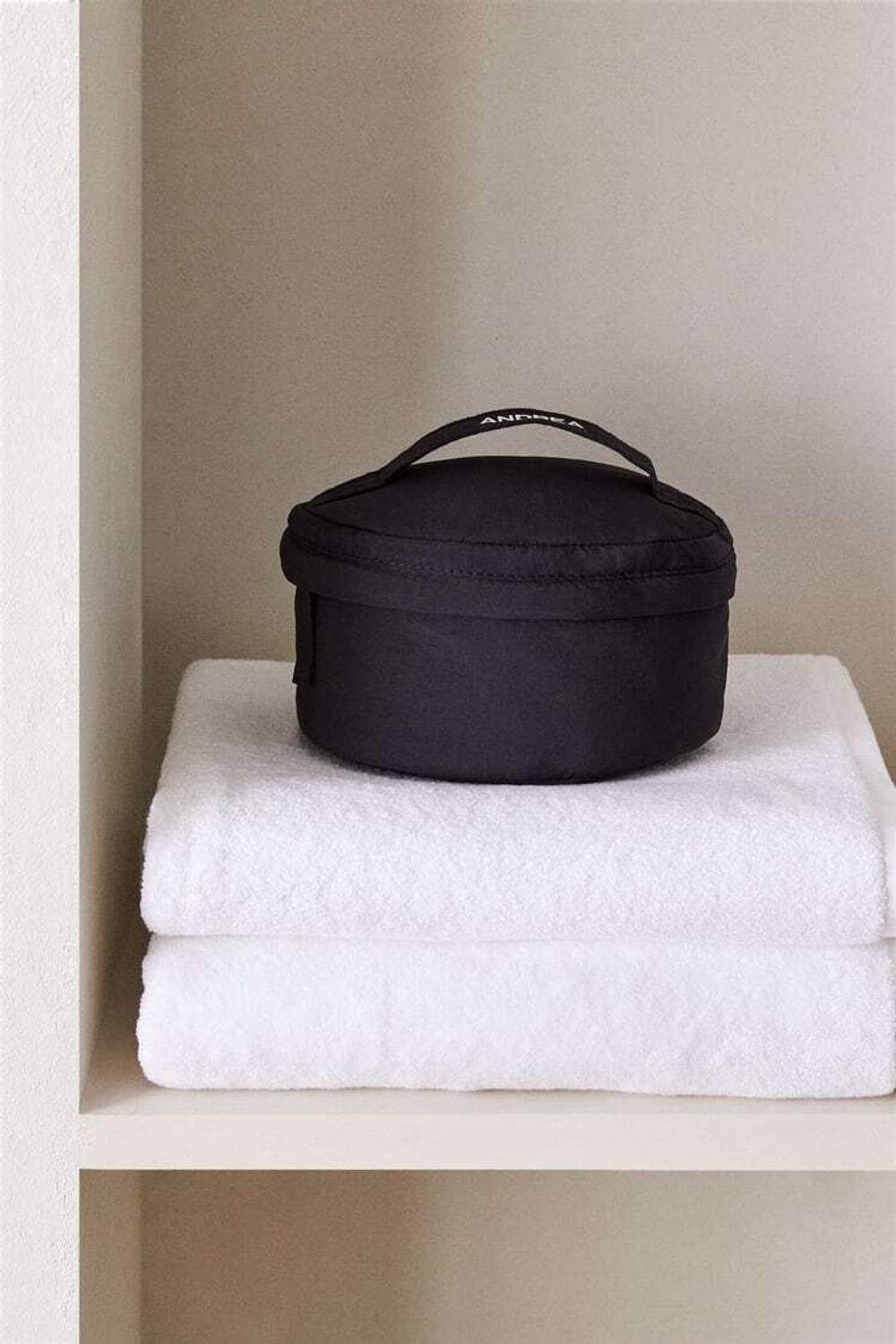 ZARA HOME ОВАЛЬНАЯ СУМКА ДЛЯ ТУАЛЕТНЫХ ПРИНАДЛЕЖНОСТЕЙ, ЧЕРНЫЙ