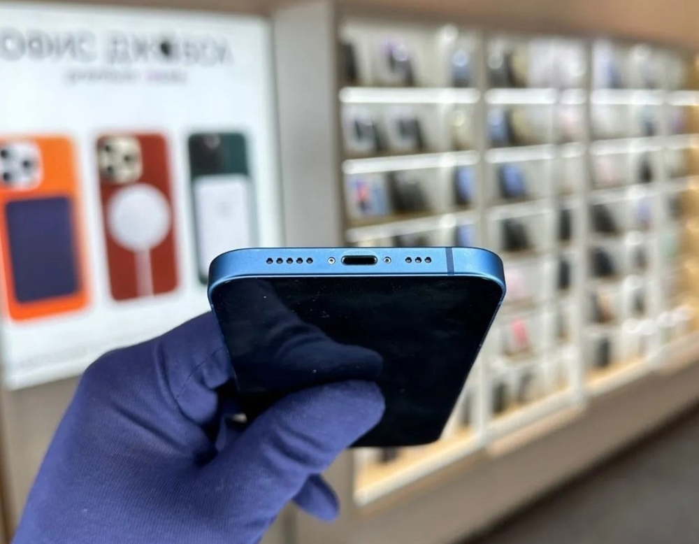 iPhone 13, 128 ГБ б/у