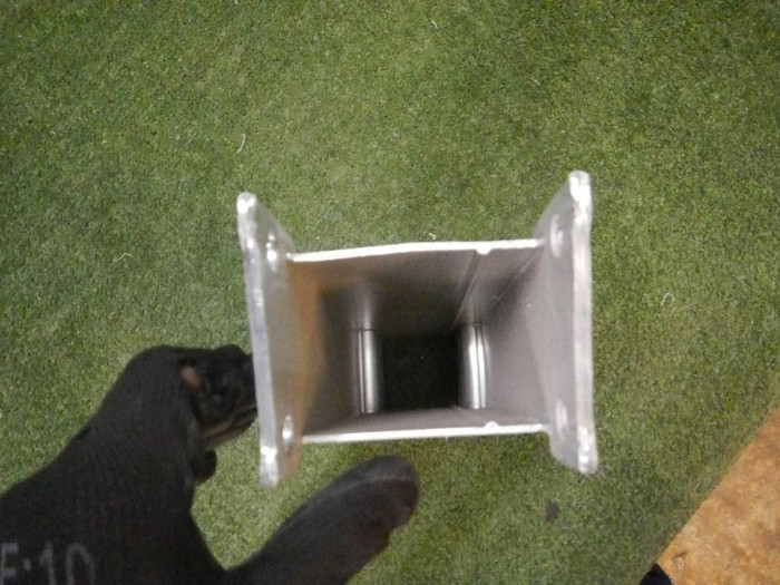 Кронштейн усилителя правый Mercedes E W213 (16-23)