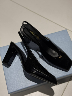 Босоножки Prada