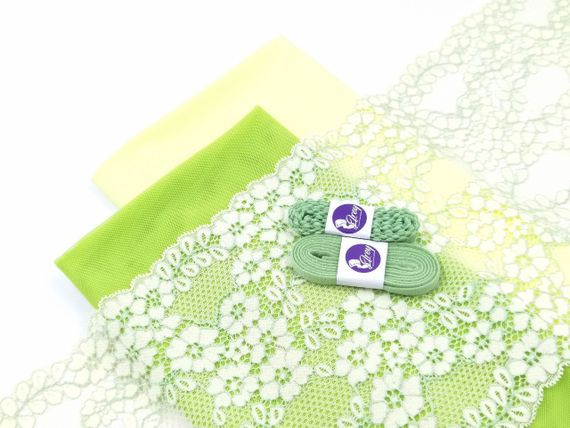 03-174 Кружево эластичное 16 см, желтый/салатовый