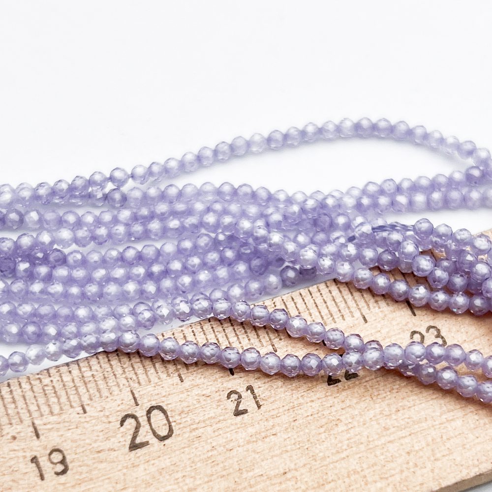 Фианит (кубический цирконий), цвет светло-сиреневый , размер 2 мм, цена за нить около 195 шт (38 см)