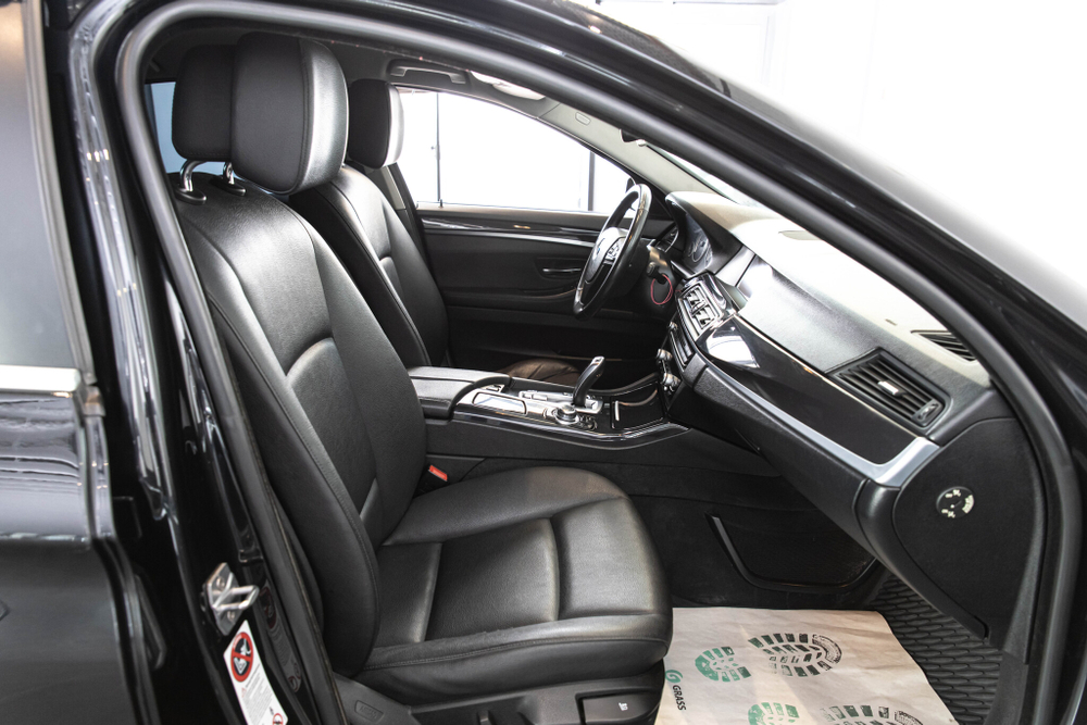 BMW 5-Series, 2016 год