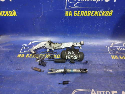 Механизм стояночного тормоза TOYOTA LITEACE NOAH 1996-1998