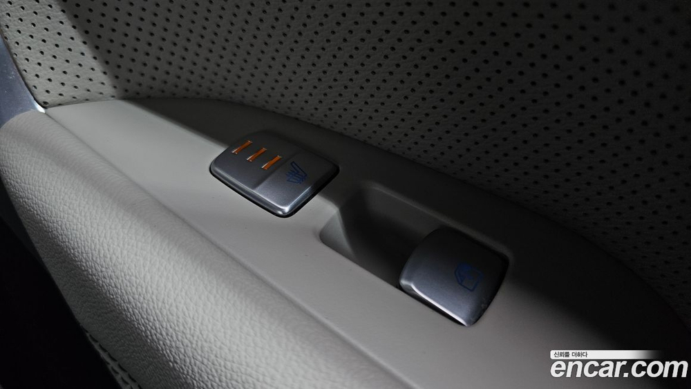 Genesis G70 2.0T (05.2020)