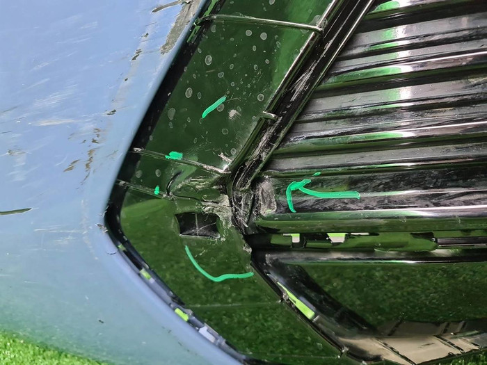 Бампер задний Hongqi HS3 (2023-н.в.)