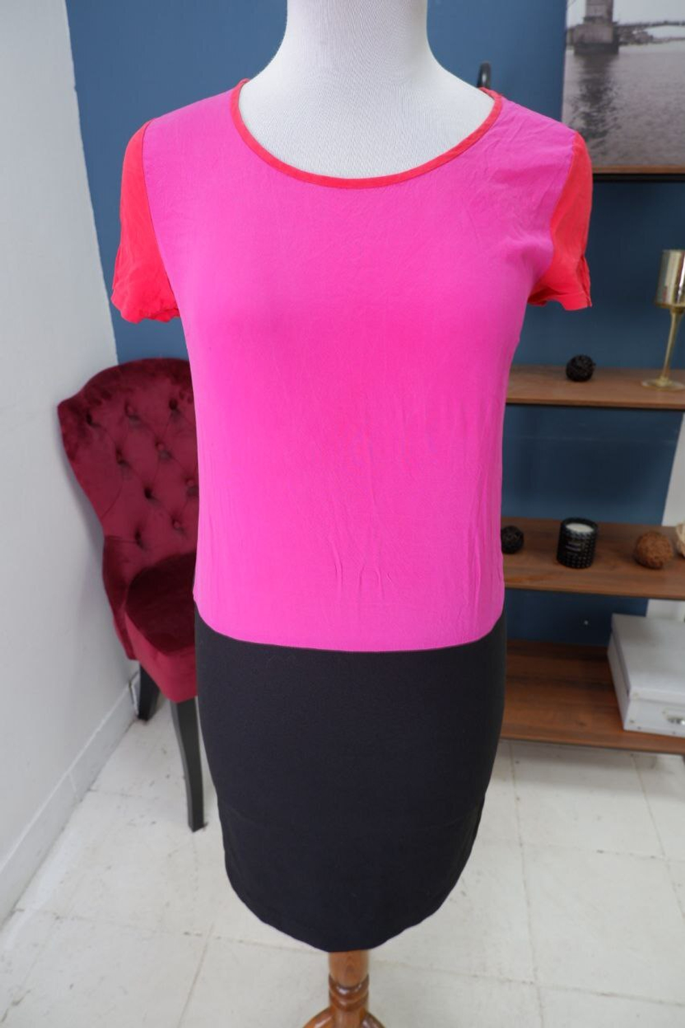 Платье DKNY шелковое 44 размер