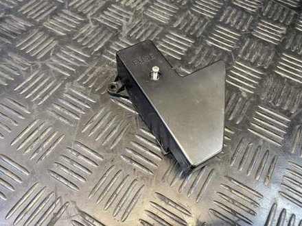 Блок предохранителей Suzuki Intruder VS750 VR51A