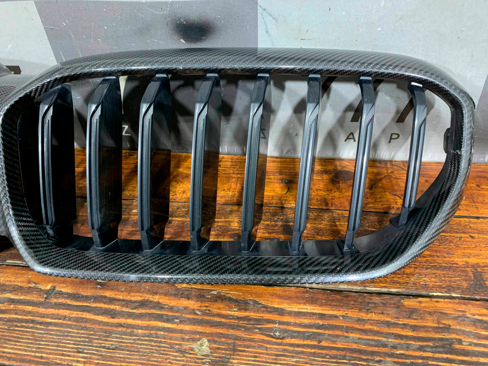 Решетка радиатора карбон BMW 5-Series (G30) 20-23 Б/У Оригинал 51712469541