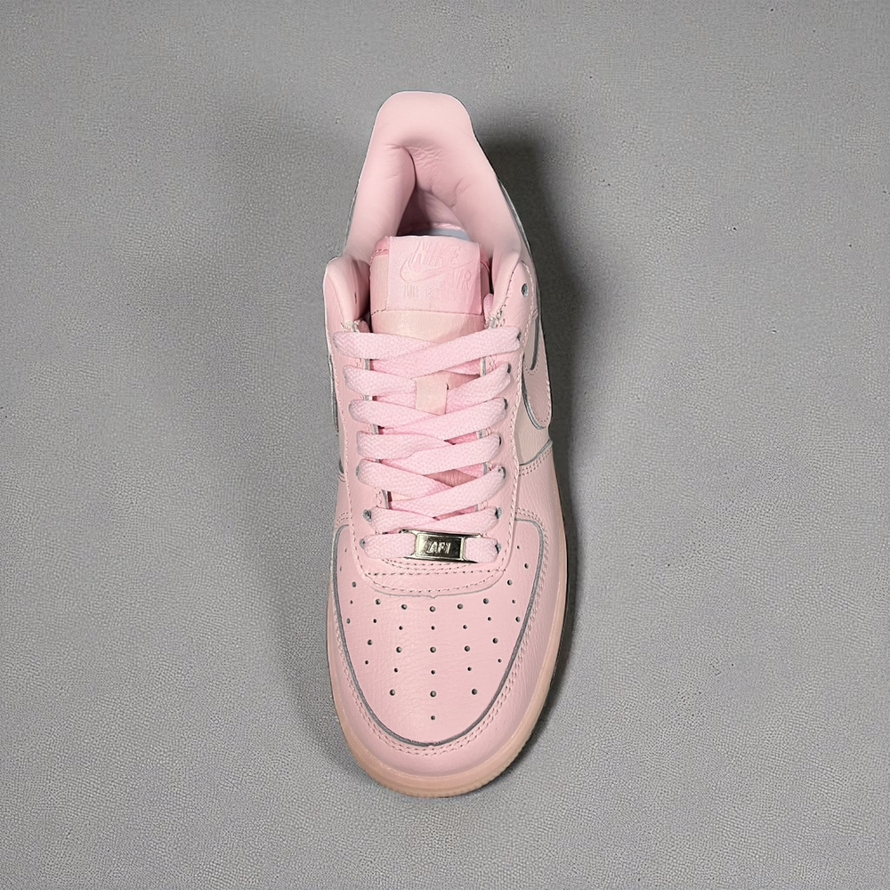 Nike Air Force 1 Low • Pink