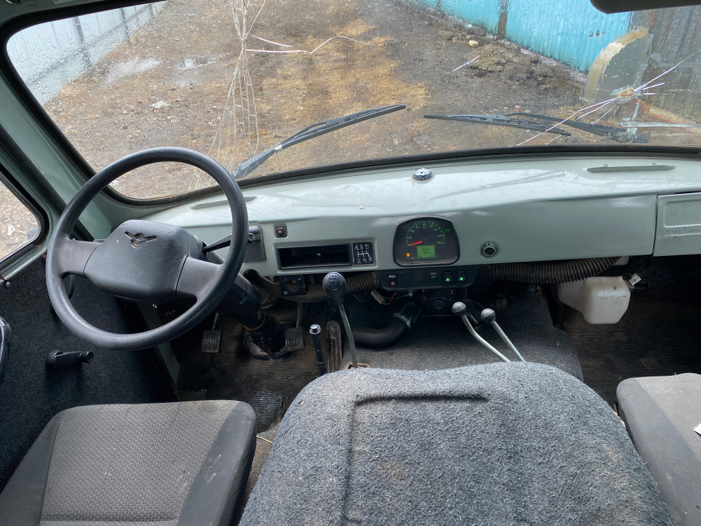 UAZ 3909* Бортовой 390945 (Тент, 4+1 мест, без ABS, Бензиновый, 2,7 л, 112 л.с.)