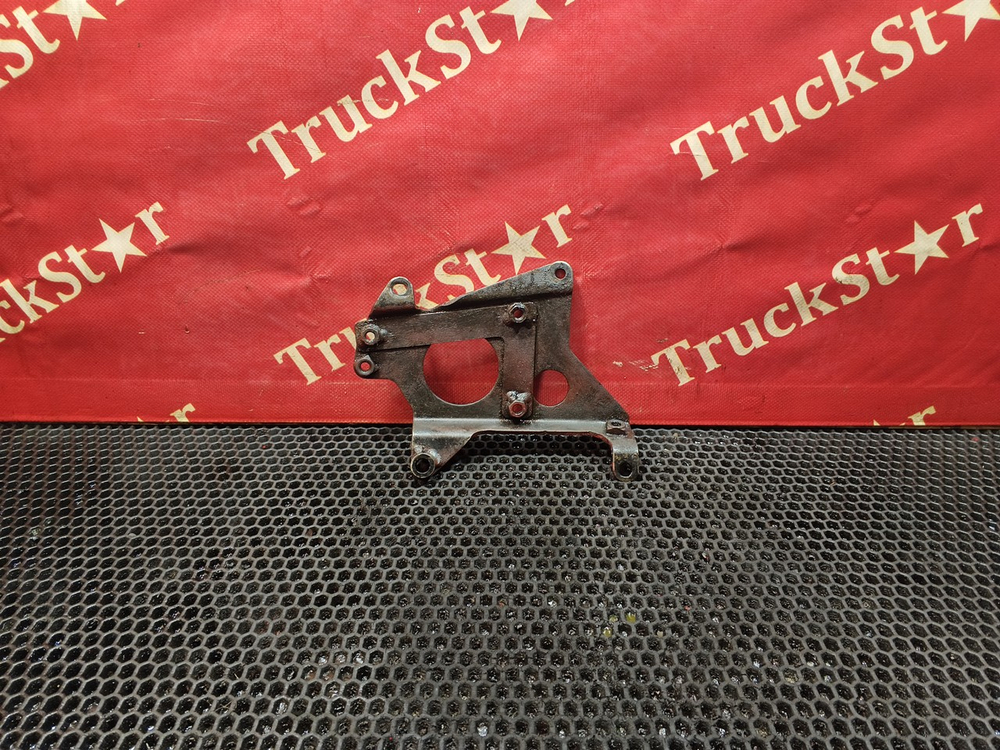 Кронштейн топливного фильтра