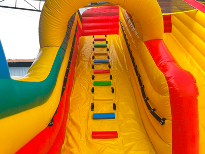 Большой надувной батут-горка «Корабль флибустьеров 2» 12*6*6 м