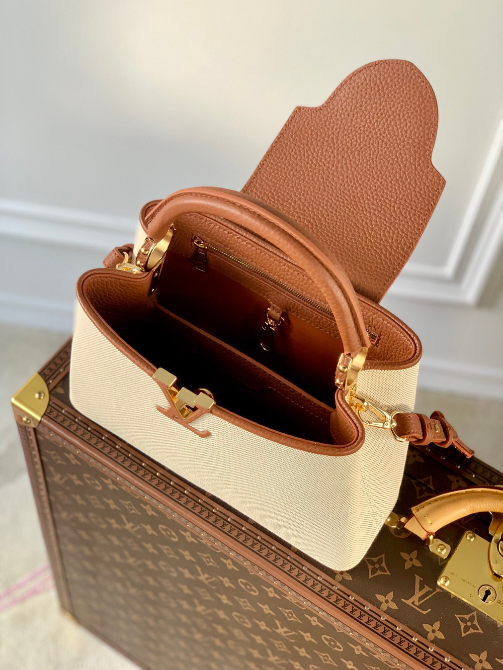 Louis Vuitton Capucines BB