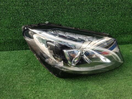 Фара правая Mercedes C w205 (2014-2018) LED