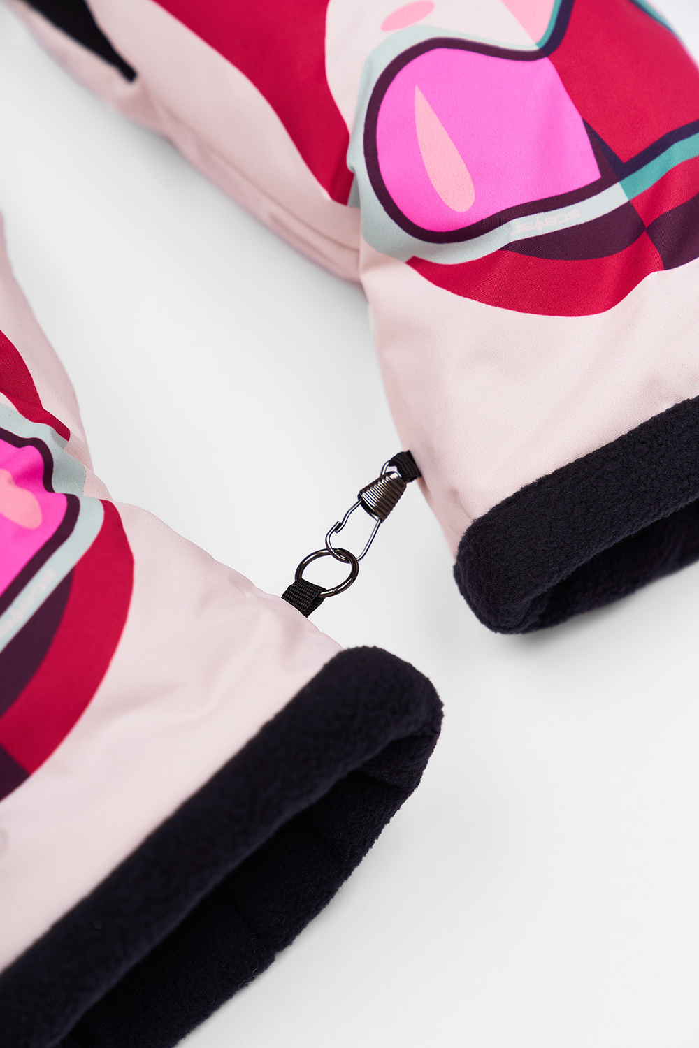 Варежки красные