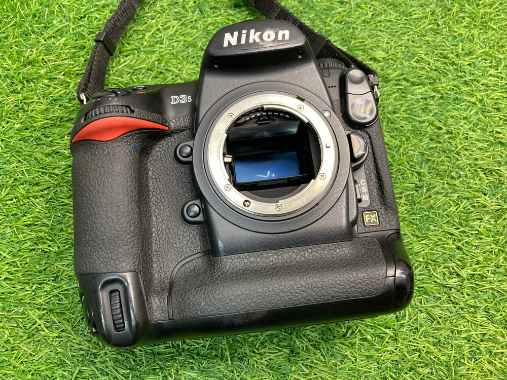 Nikon D3s 107.100 кадров