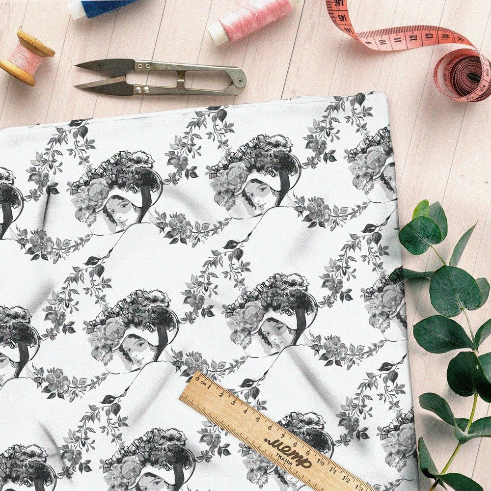 Ткань барби девушка в сером