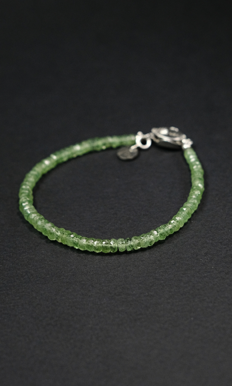 Браслет "Exclusive" из изумруда огранка