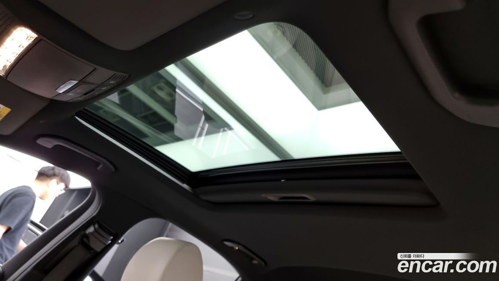 Mercedes-Benz E-Class W213 E250 Avangarde (09.2023)