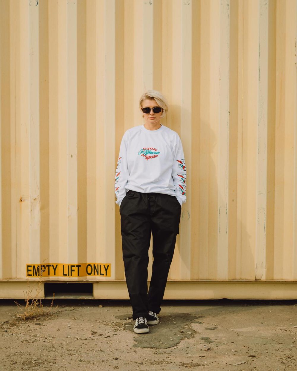 Лонгслив Подполье Sick World белый