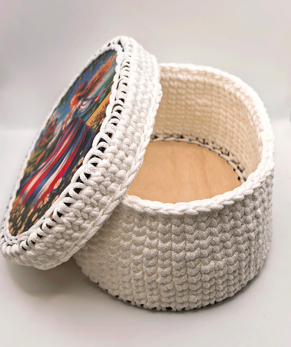 Корзинка вязаная "Матушка - земля"