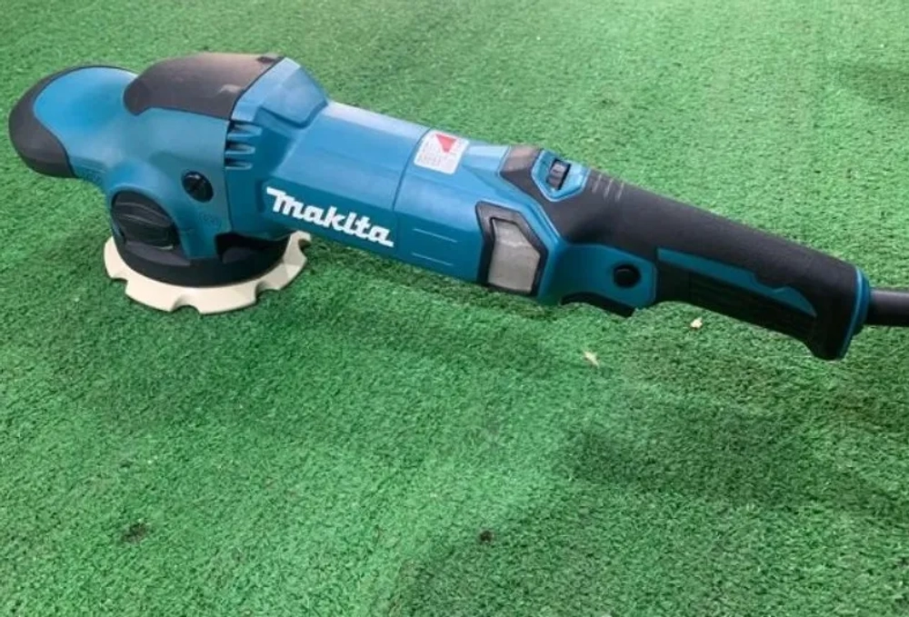 Машина полировальная Makita PO5000C