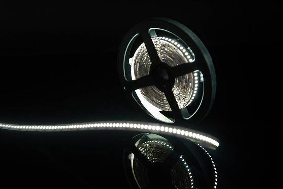 Светодиодная лента SWG 24W/m 240Led/m 3014SMD холодный белый 5M SWG4240-12-24-W-M 009255