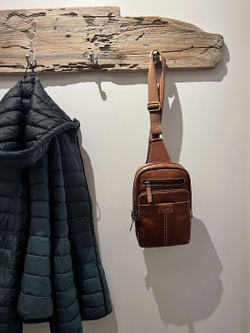 C240009 Camel - Сумка плечевая (слинг) MP