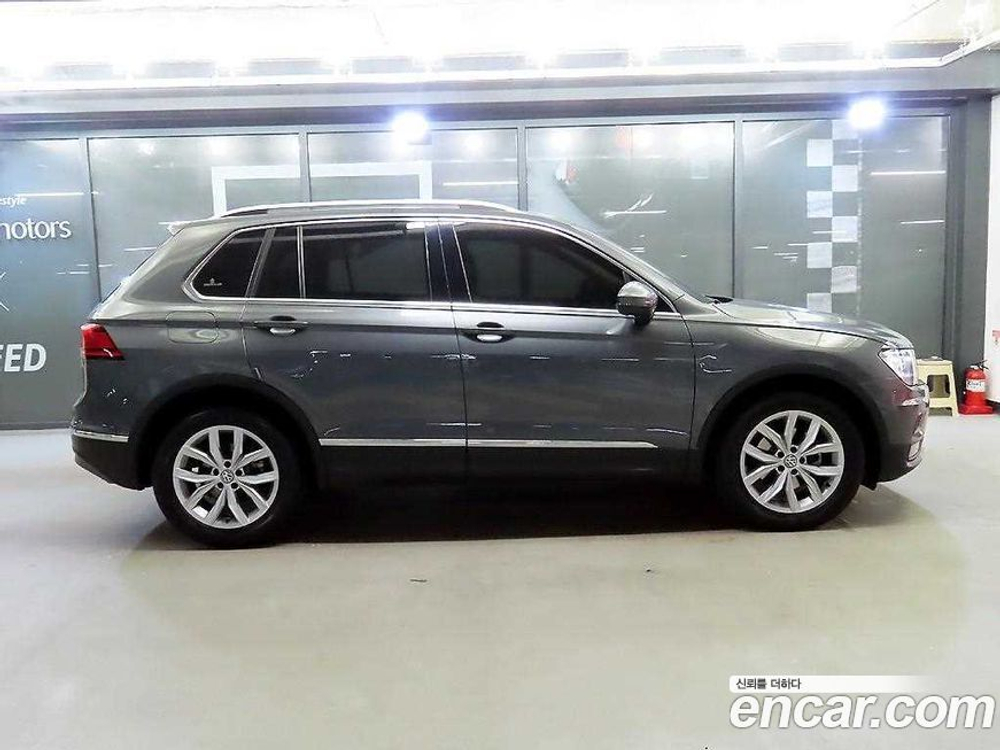 Volkswagen Tiguan 2 Generation 2.0 TDI Premium (11.2020)