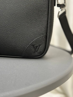 Портфель Louis Vuitton