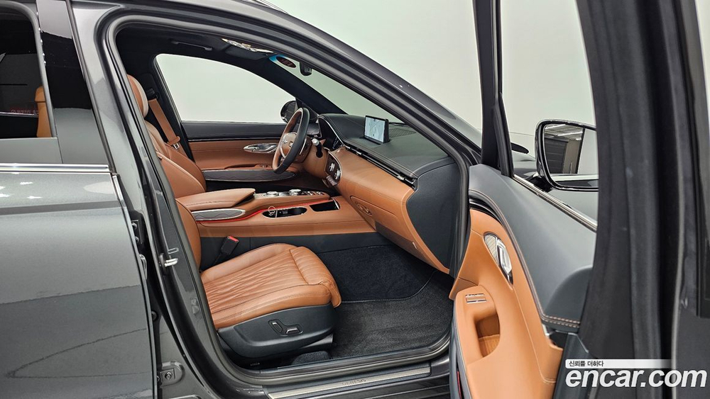 Genesis GV70 2.5T Бензин AWD (04.2021)