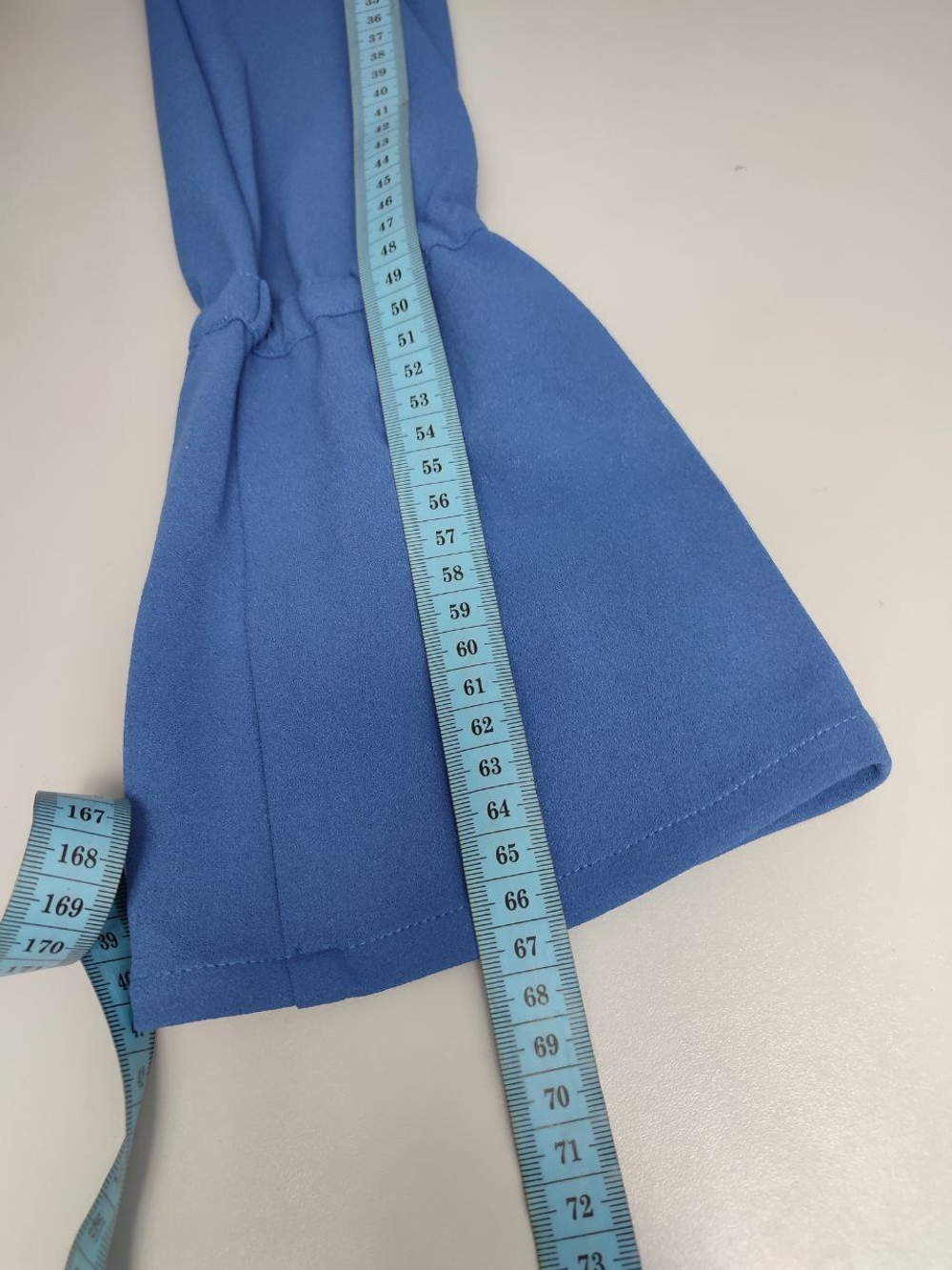 Платье Alexandra Kazakova лаконичное 42 размер, новое