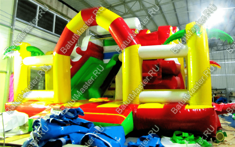 Коммерческий батут "Белый клык" с механизированной головой, цвет красно-желтый, 6*5*4 м