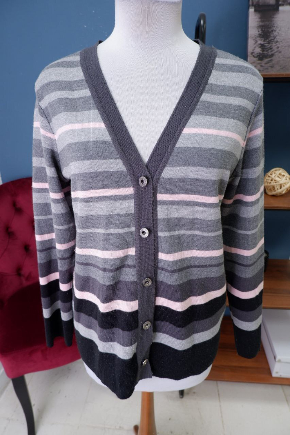 Кардиган Tinona практичный  48-50 размер