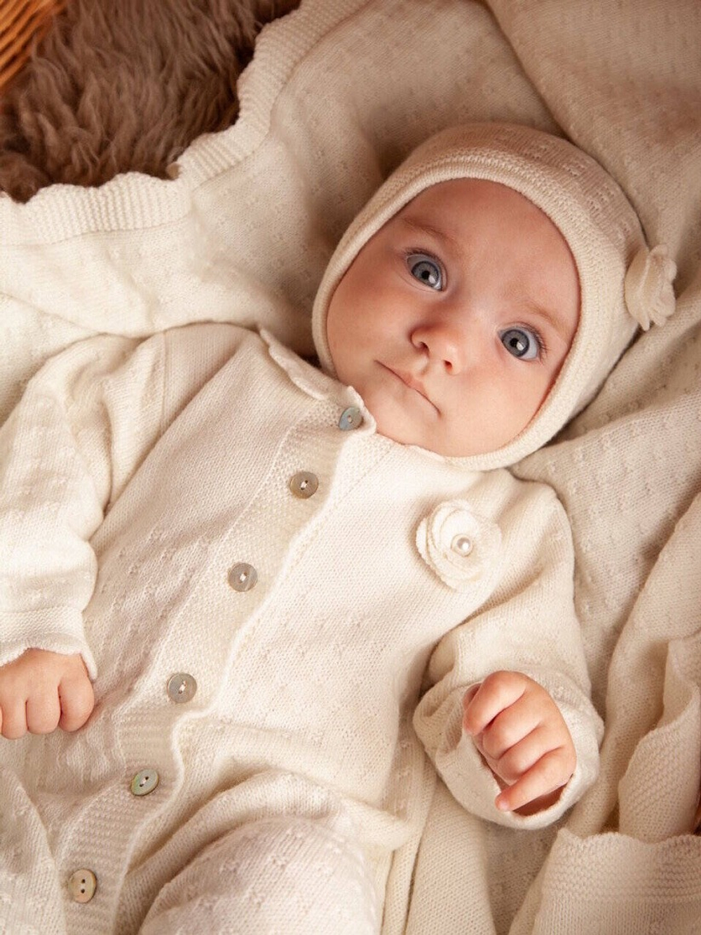 Комбинезон с розой, Экрю