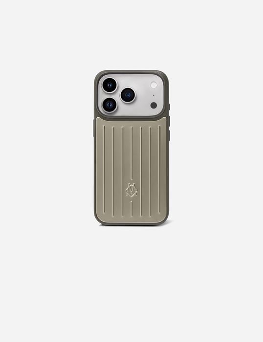 Чехол Rimowa Titanium для iPhone 17