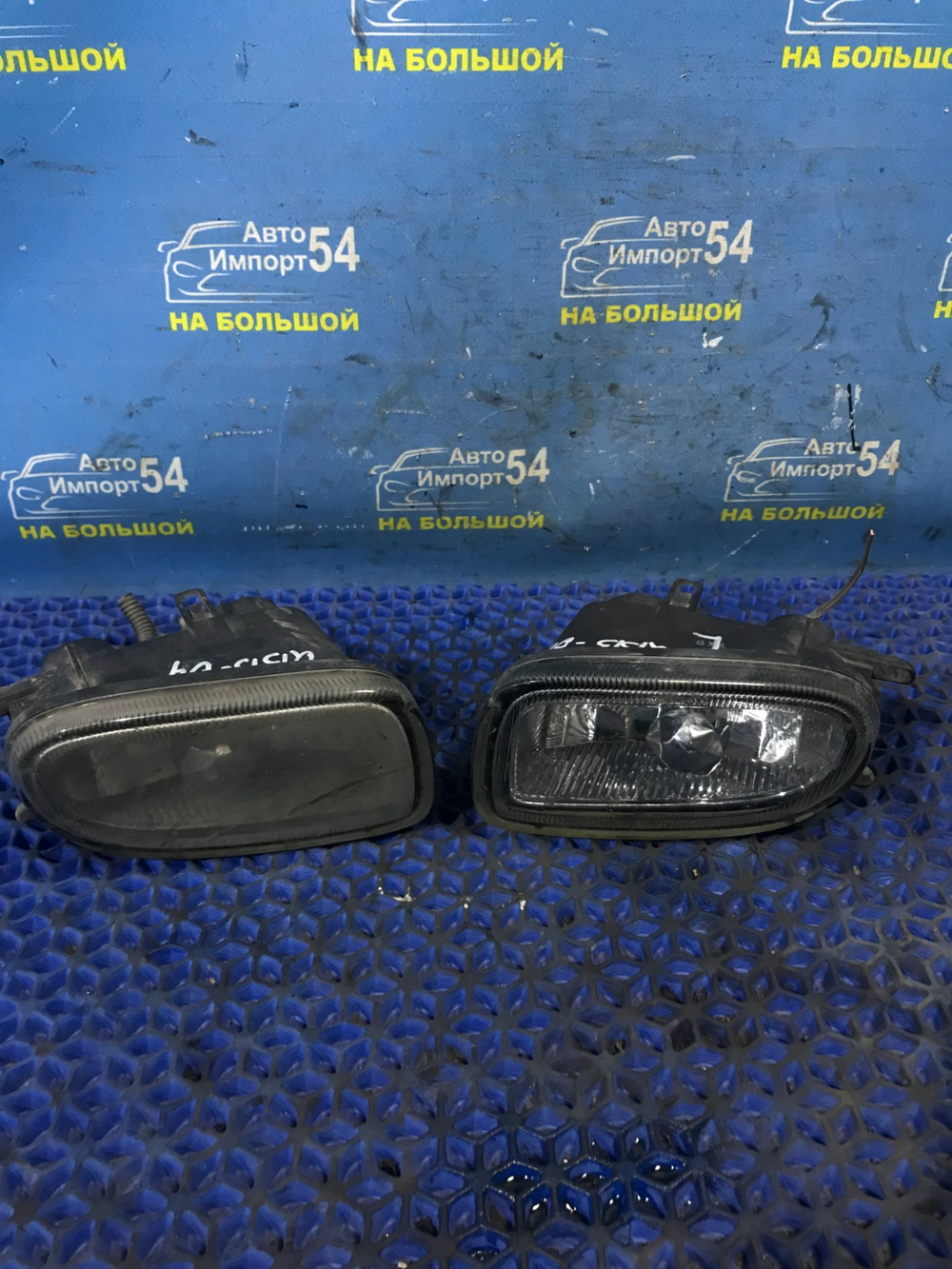 Туманка правая NISSAN SUNNY 2001