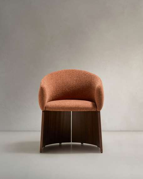 Стул Bosca из терракотового шенилла с ножками из шпона ореха