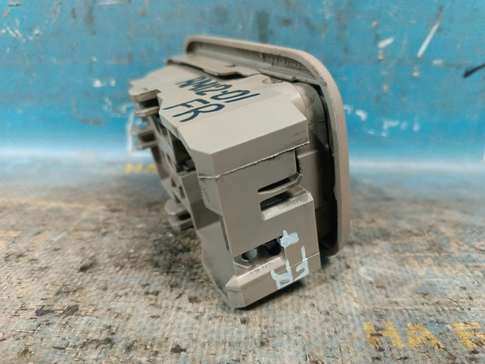 Ручка двери передней правой салонная NISSAN LIBERTY 2002