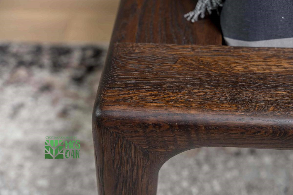 Кровать дизайнерская из массива дуба Idillio