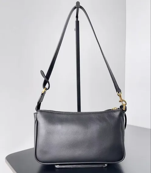BALENCIAGA RODEO Sling Pochette